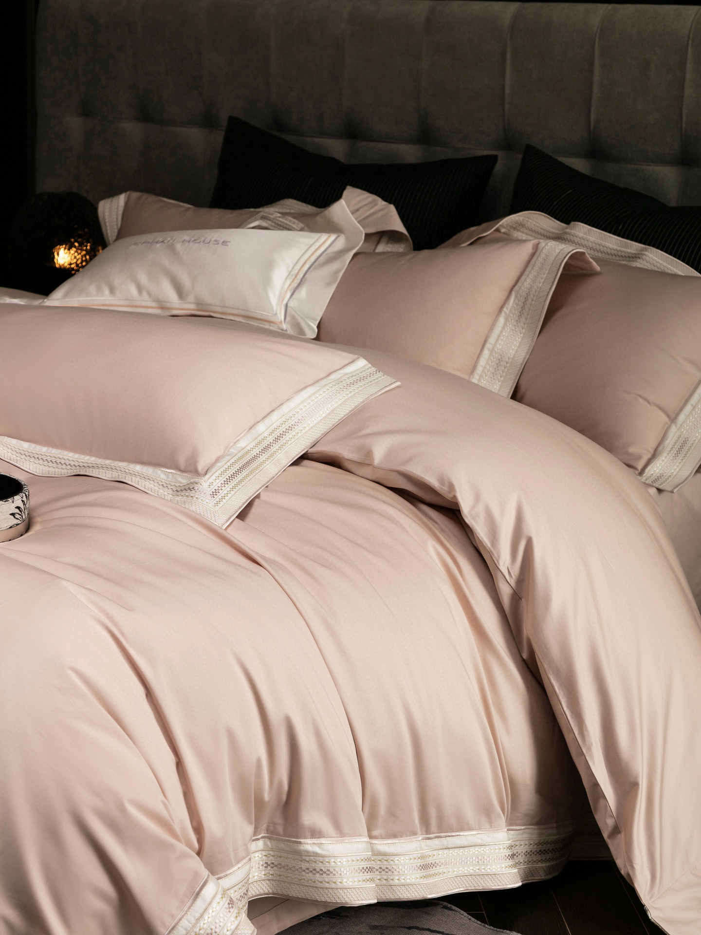 Montserrat - Luxurious Egyptian Cotton Duvet Cover Set