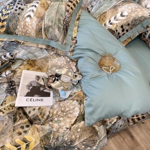 Feather Heathe – Luxury Egyptian Cotton Duvet Set