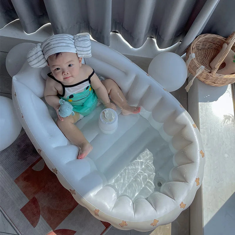 Blow Up Baby Bad™ - Uppblåsbar och Säkert Babybad för Inomhus och Utomhus