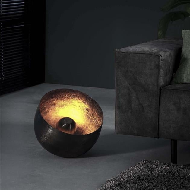 BaselNickel – Refined Table Lamp for Elegant Interiors