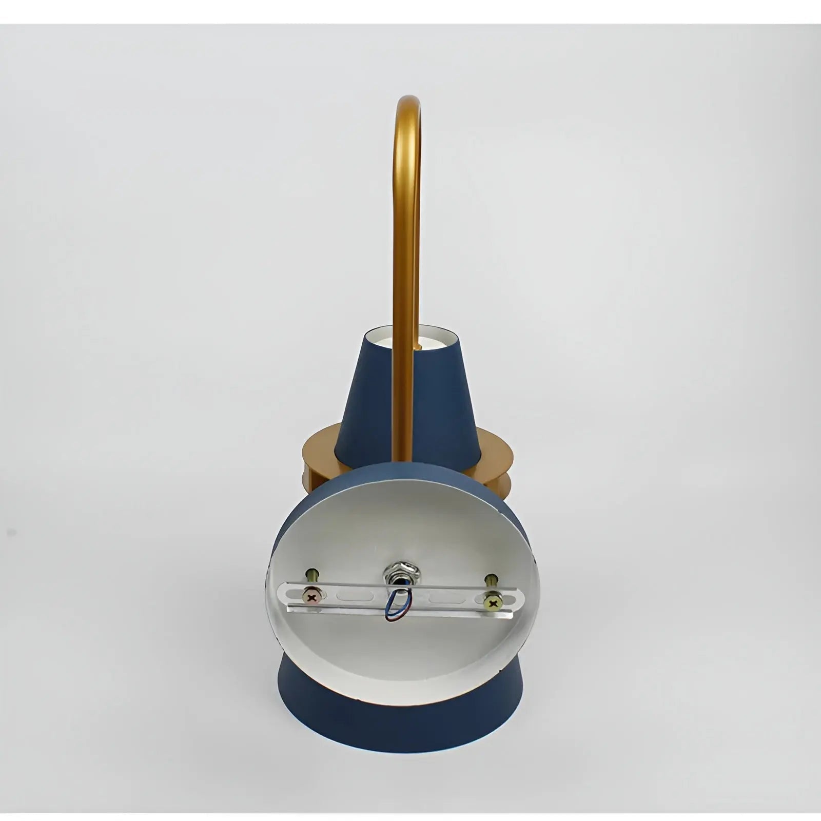 Retro Elegance Wall Lamp - EliteAura Luxury Lighting
