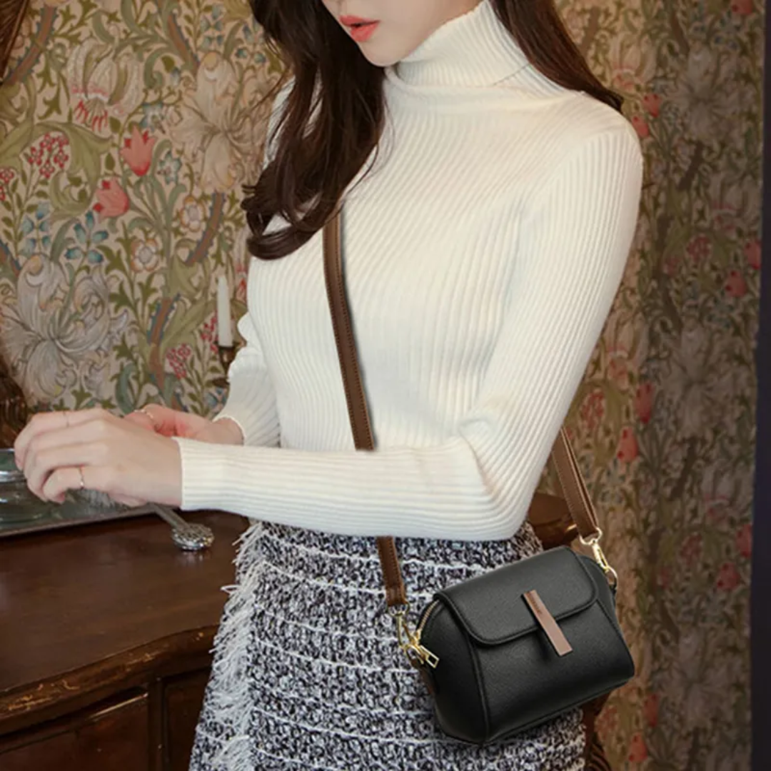 Jade Bag - Elegant and Compact Crossbody Bag