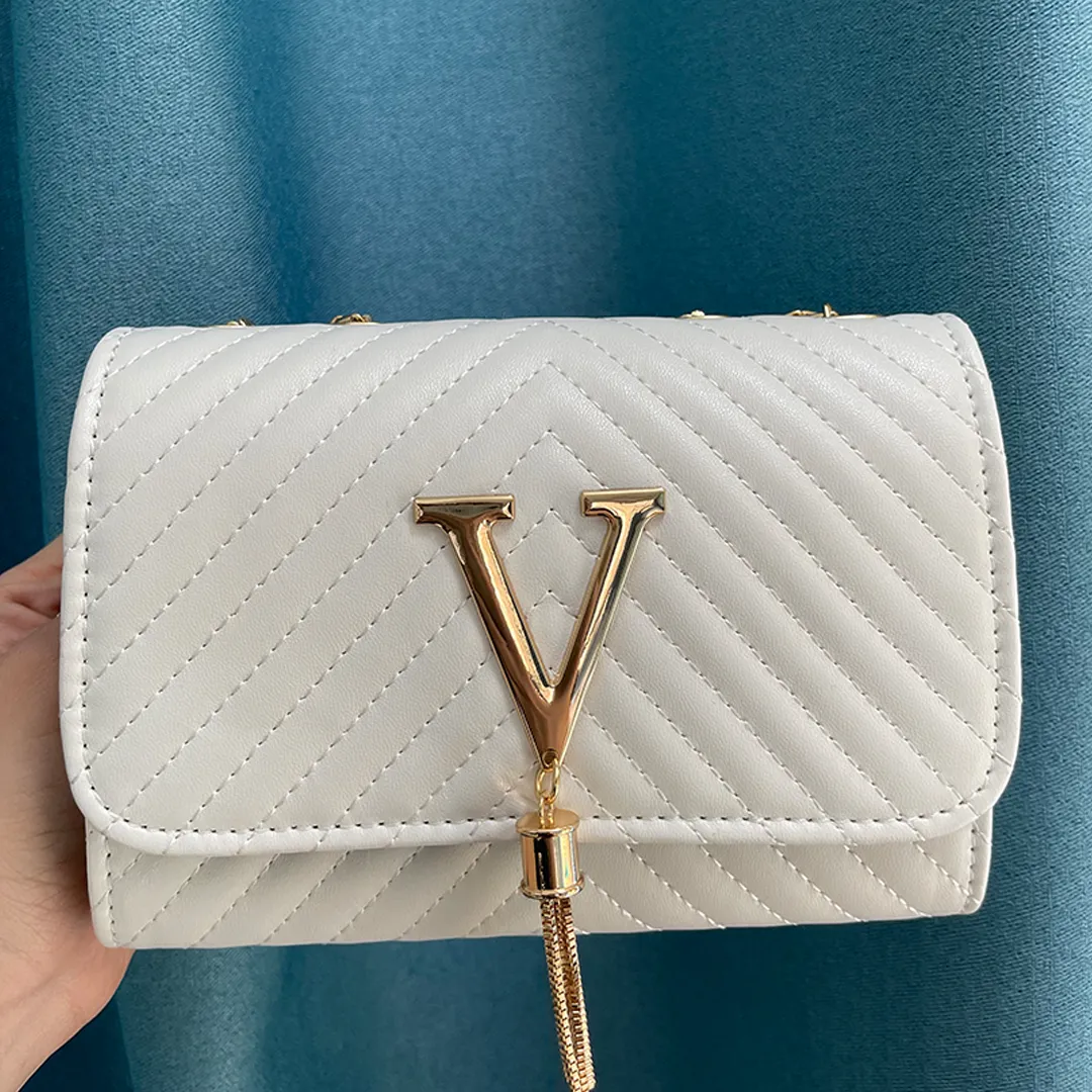 Jannete Luxe Handbag – Timeless Elegance for Every Occasion