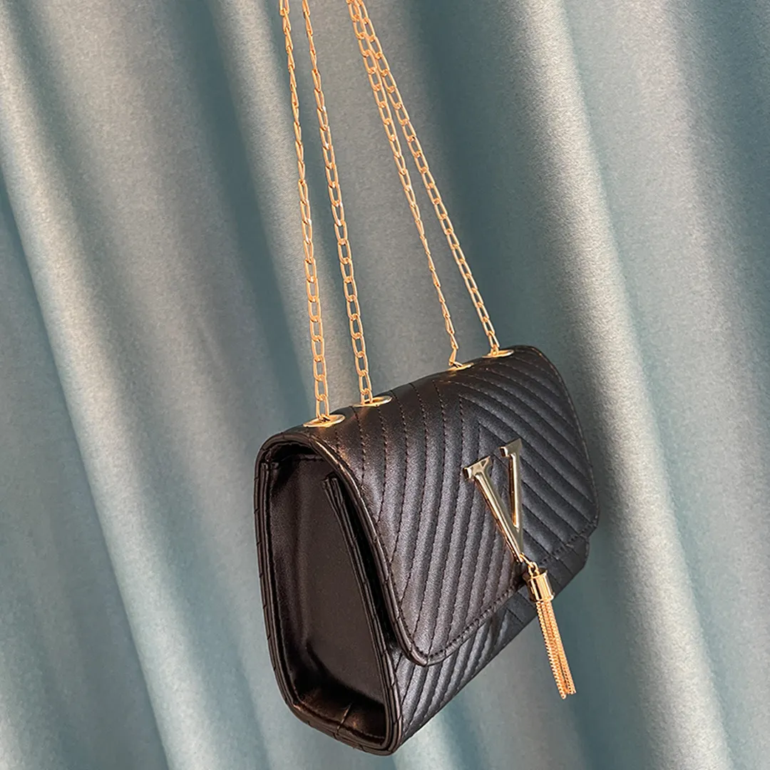Jannete Luxe Handbag – Timeless Elegance for Every Occasion