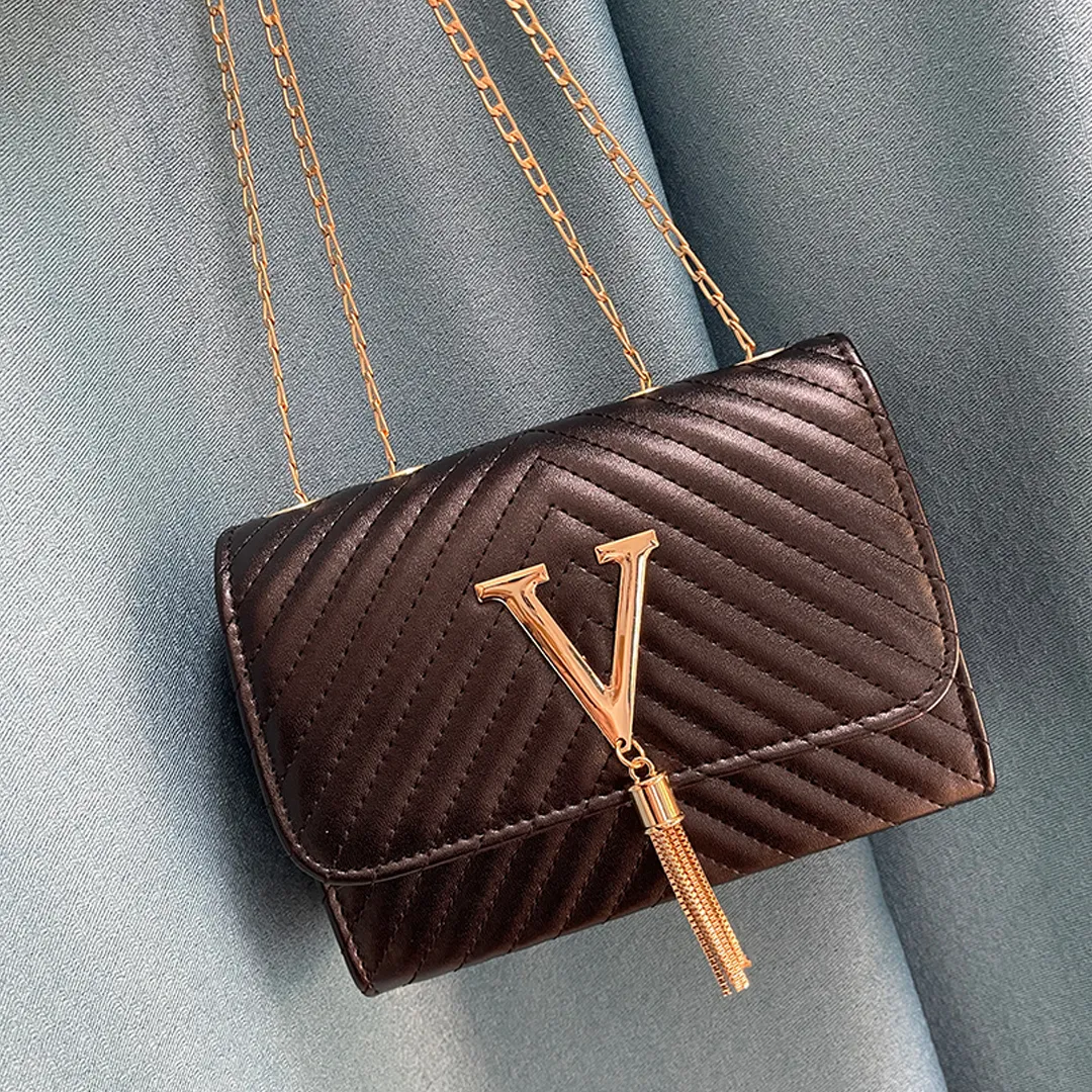 Jannete Luxe Handbag – Timeless Elegance for Every Occasion