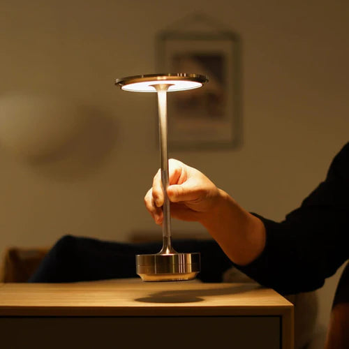 Ambiancelight - Wireless rechargeable table lamp.