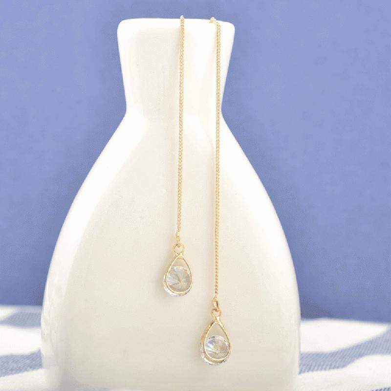 Isalyn – Elegant Long Rhinestone Drop Earrings