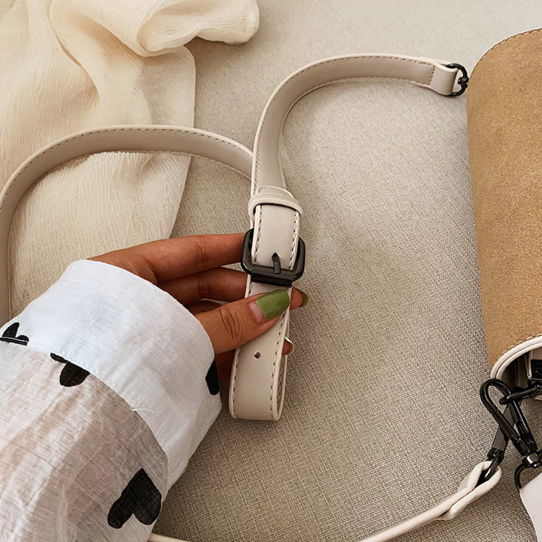 KristelBag - Stylish Crossbody Bag with Flip Opening