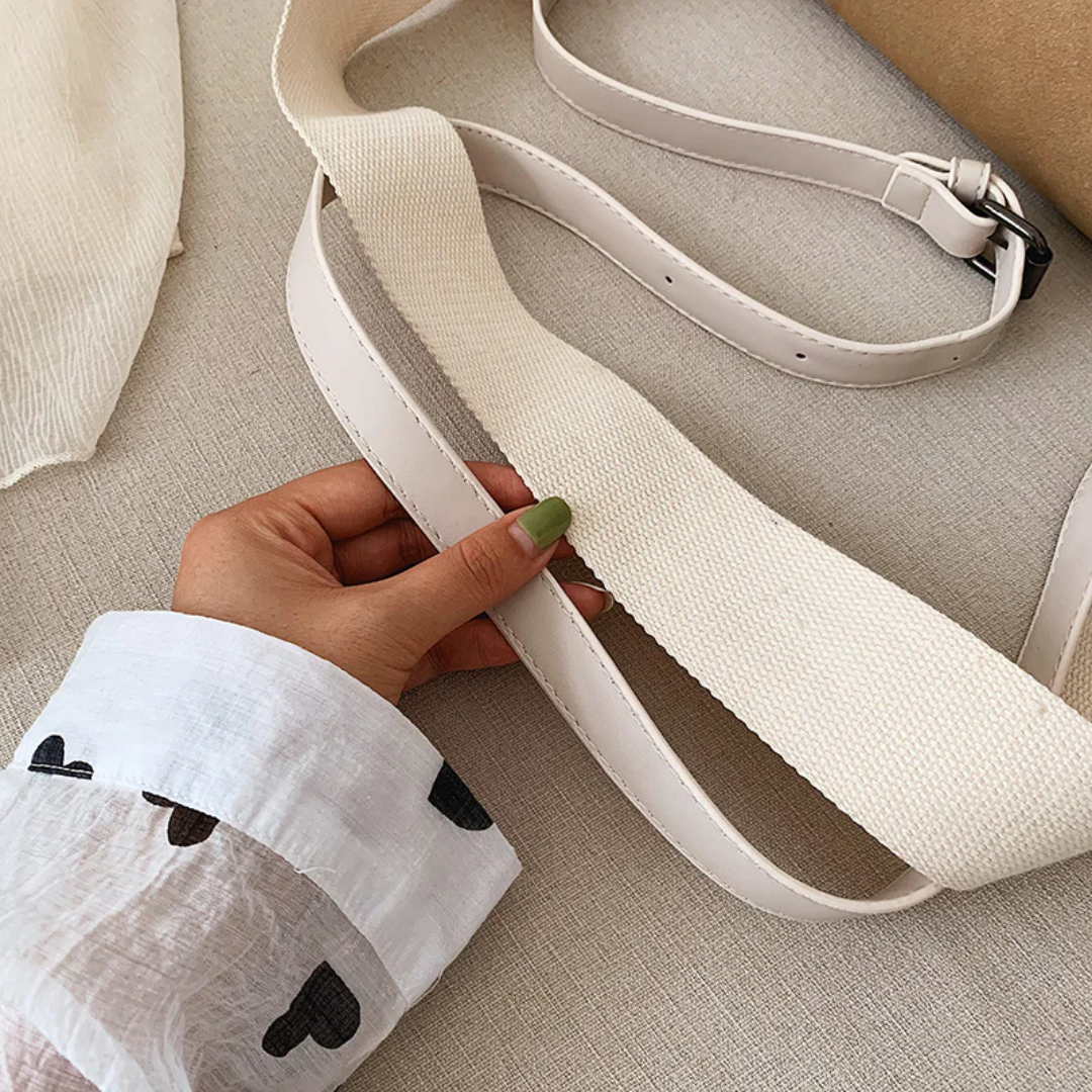 KristelBag - Stylish Crossbody Bag with Flip Opening