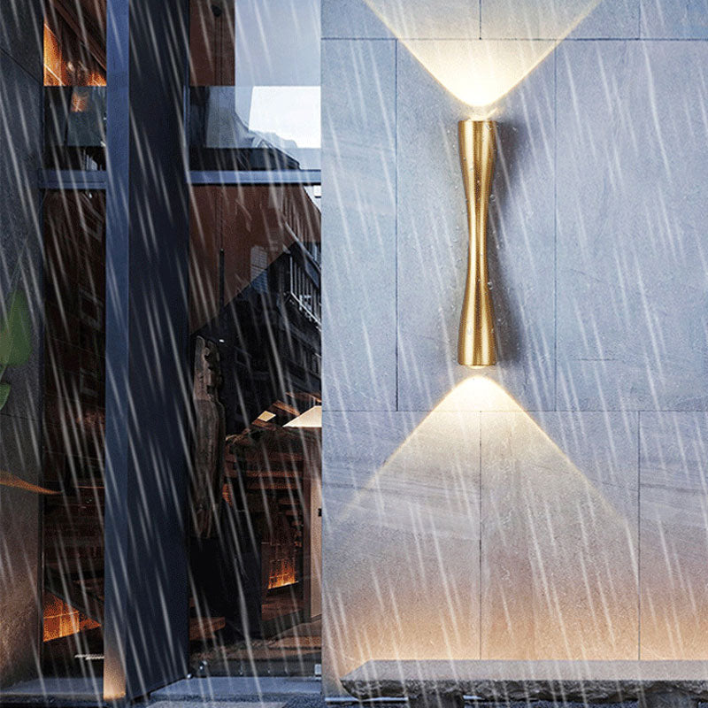 RéconfortGlow – Elegant Water-Resistant Wall Lamp for Indoors and Outdoors