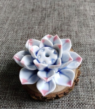 LotusBloom Incense Holder - Elegant Fragrance Accessory for the Home