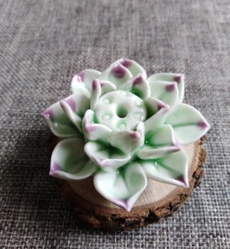 LotusBloom Incense Holder - Elegant Fragrance Accessory for the Home