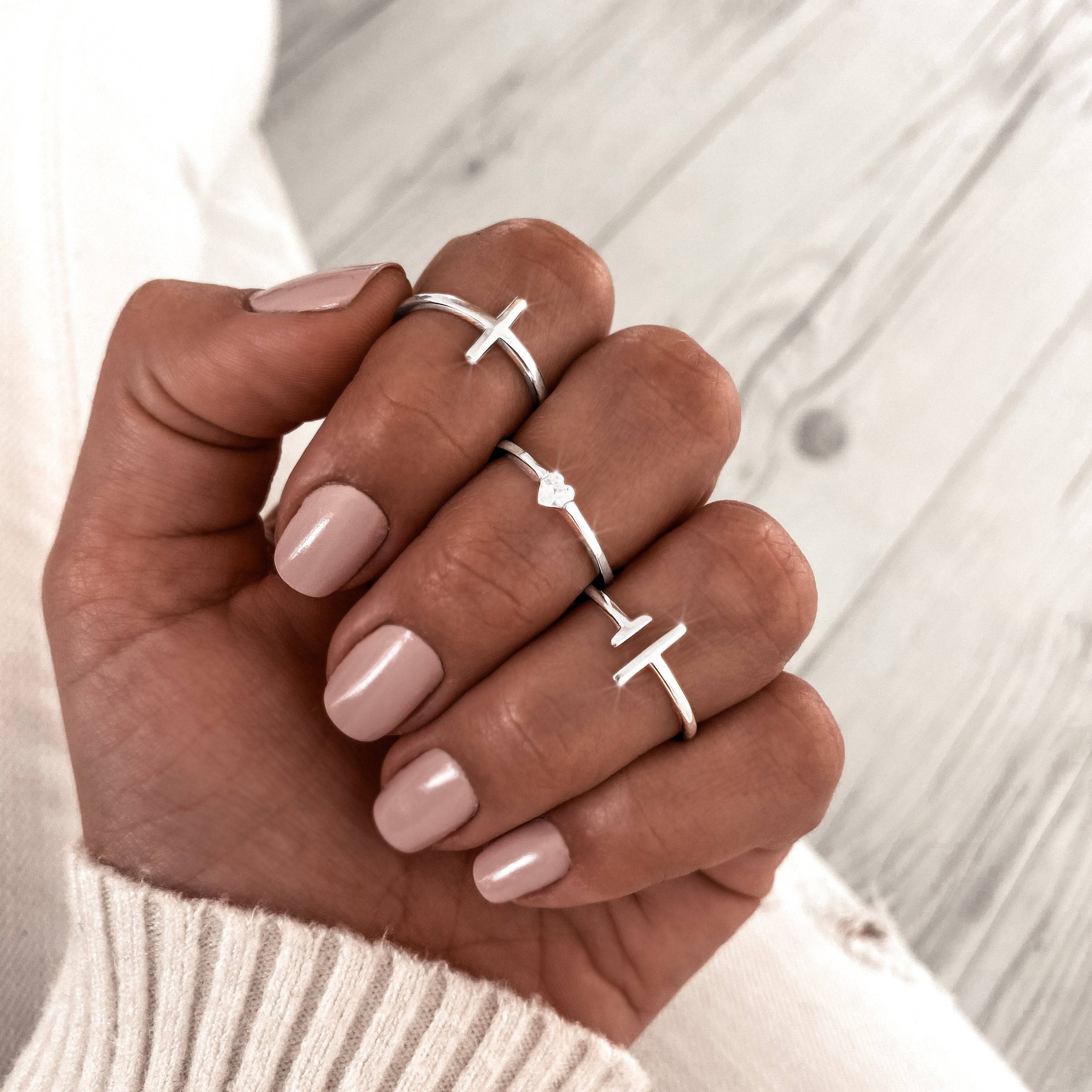 Stylish Open Ring with Adjustable Design - Aureos