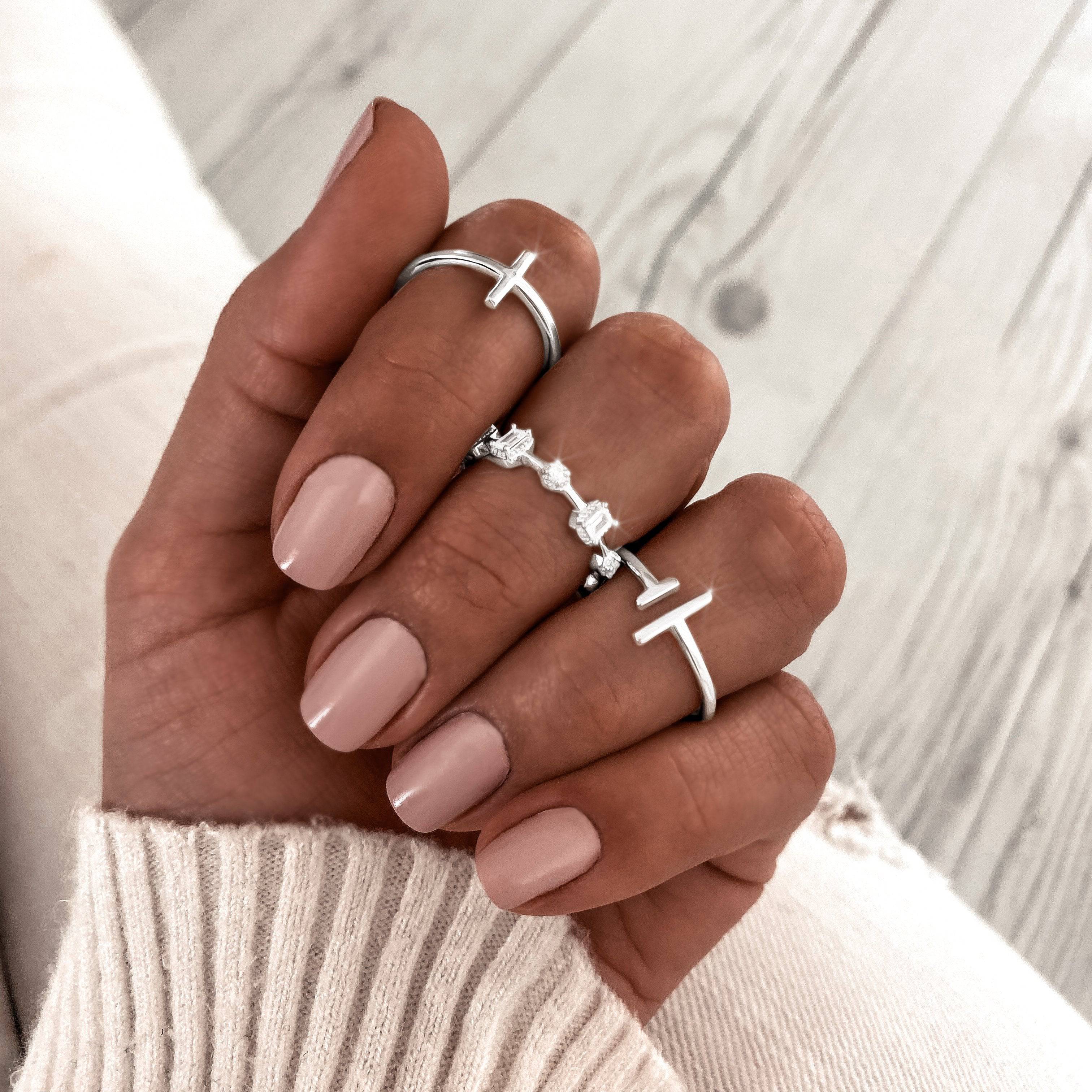 Stylish Open Ring with Adjustable Design - Aureos