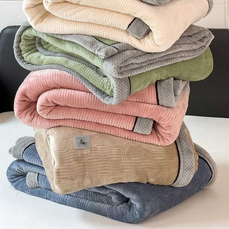 CoralFleece Luxe Blanket – Soft and Warm for your Living Room