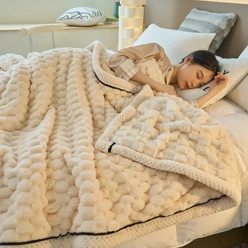 Velvet Tortoiseshell Throw - Luxurious Blankets for Fall and Winter