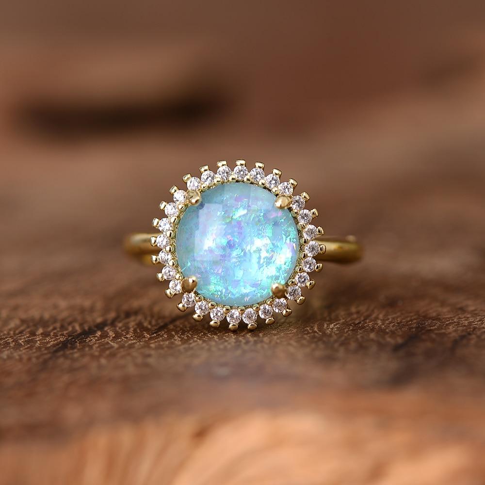 Elowen Glow Ring - Mysterious Cocktail Ring with Elegant Design