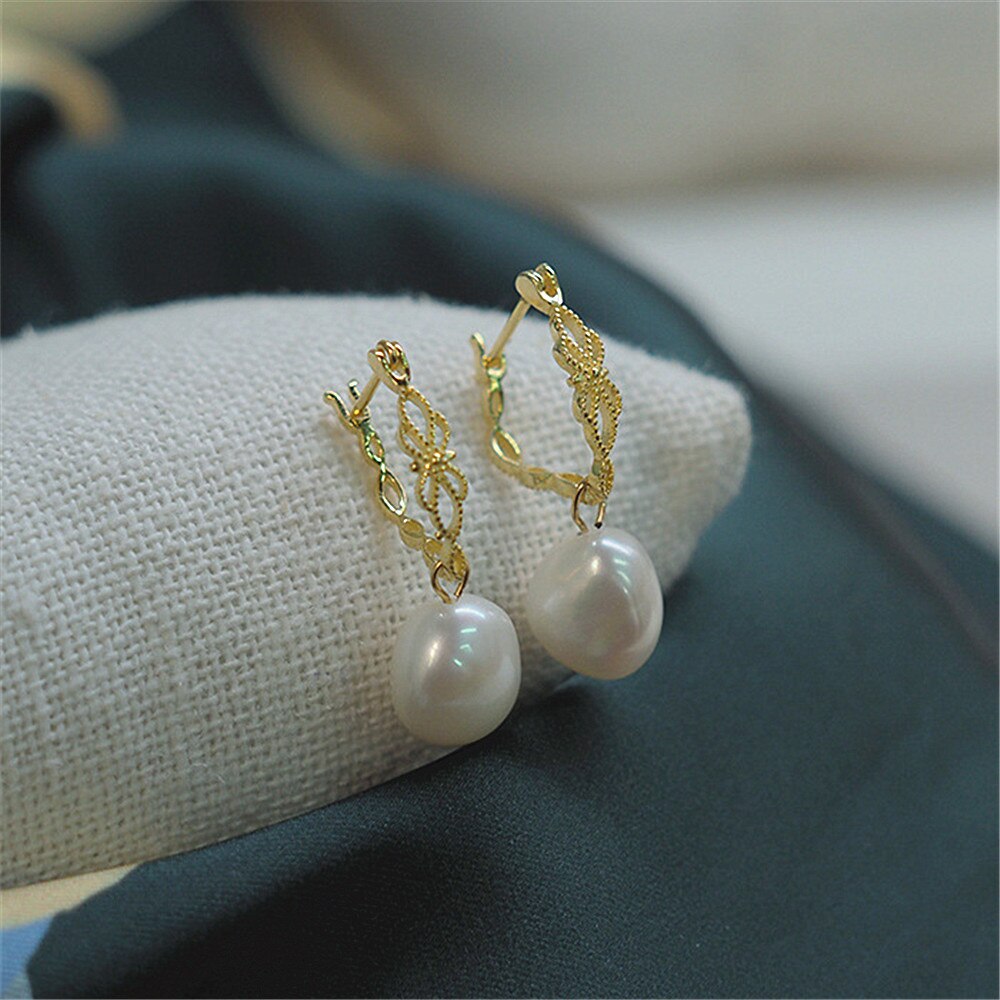 Vivienne Earrings - Natural Pearl Earrings