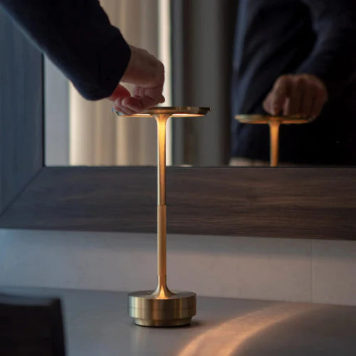 Ambiancelight - Wireless rechargeable table lamp.