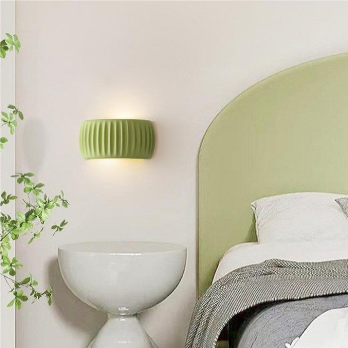 Luxe Art Deco Wall Lamp in Resin - Illuminate your Interior
