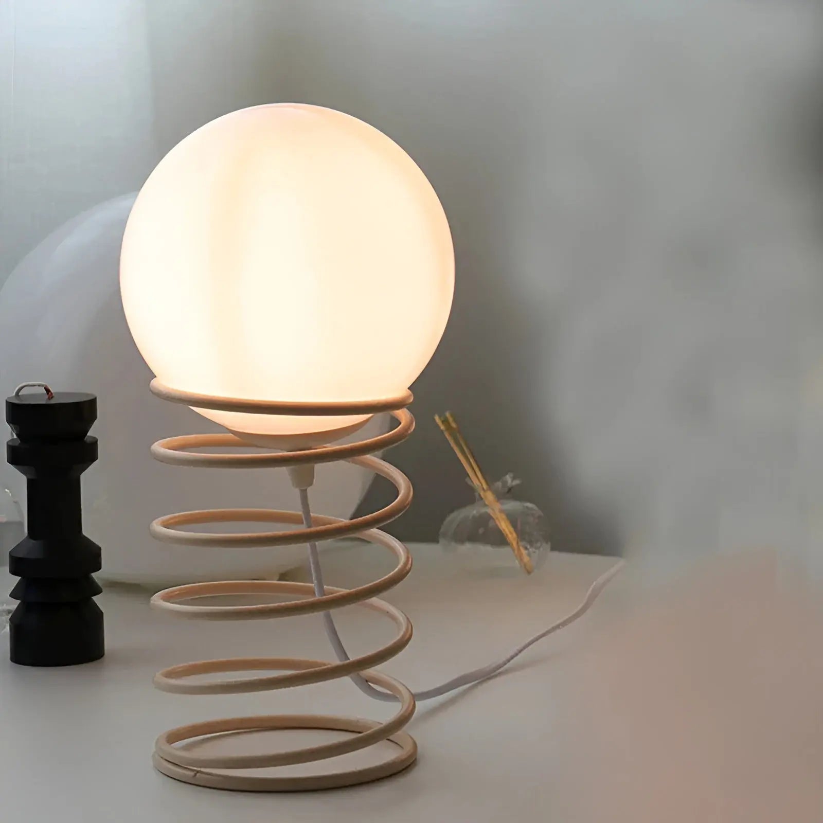 Spring Moon Glow - Elegant Moon Lamp with Customizable, Celestial Light