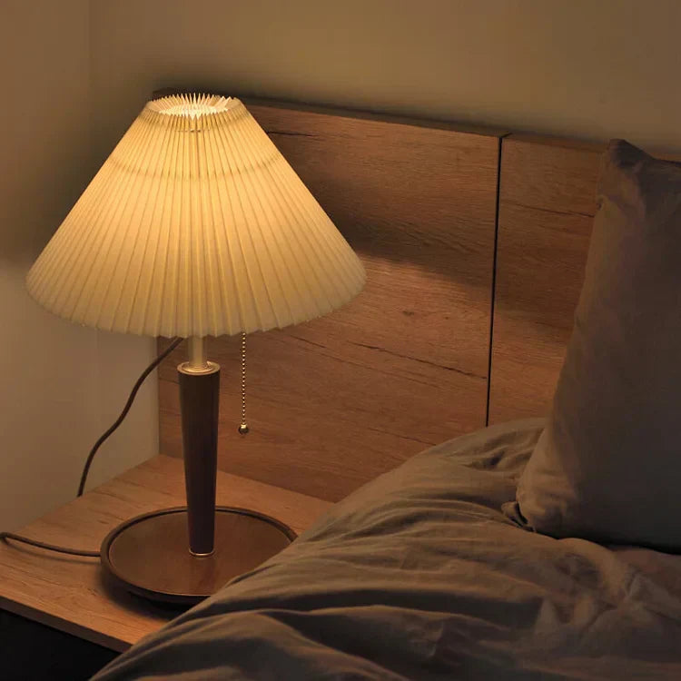 Elegant Vintage Wooden Woodly Table Lamp - Table Lamp with Hemmed Design