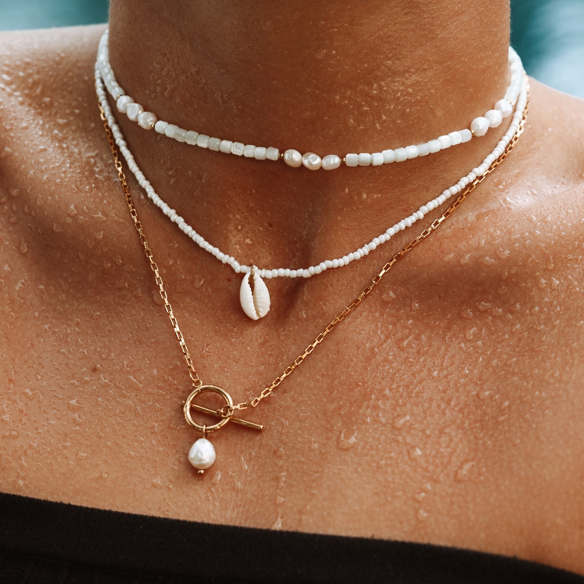 Elegant Pearl Necklace with Fine Clasp - Lucía