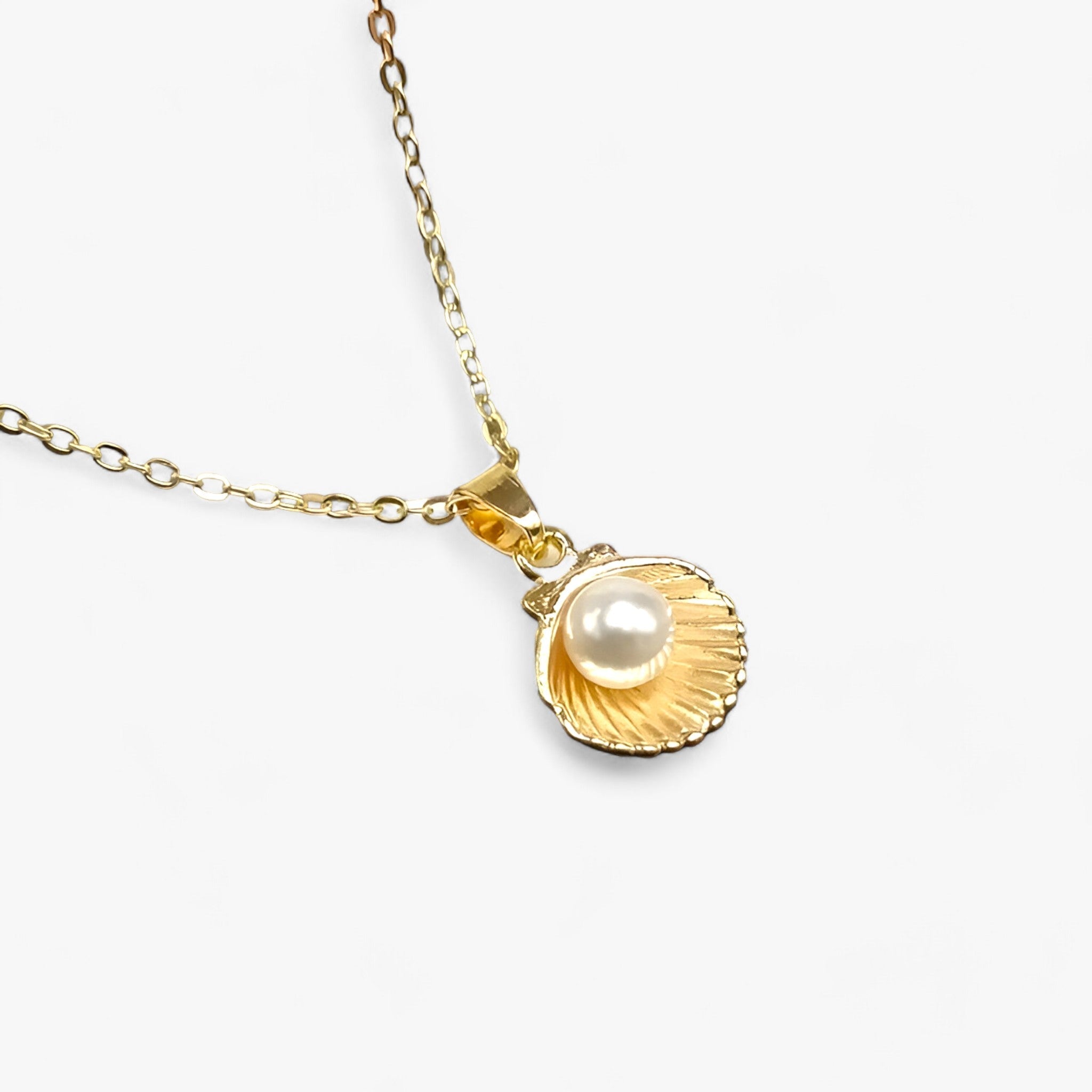 Maris - Elegant Shell and Pearl Jewelry