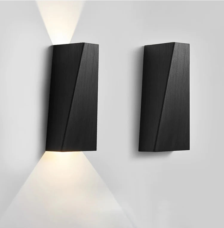 ChâteauLumière - Luxury Modular Wall Lamp for Modern Interiors