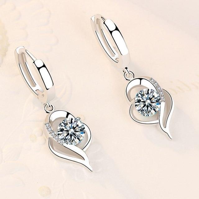 Captivating Silver Earrings with Radiant Zirconia Flowers - Amelina Collection