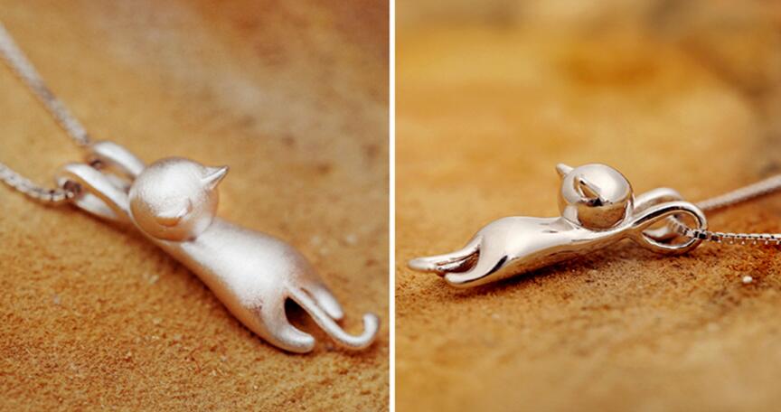 Playful Silver Cat Necklace - Miyu