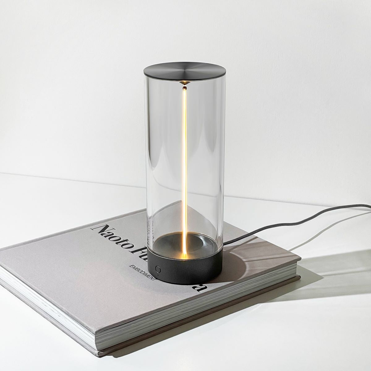 Shine - Elegant Wireless Table Lamp with Dimmable Lighting