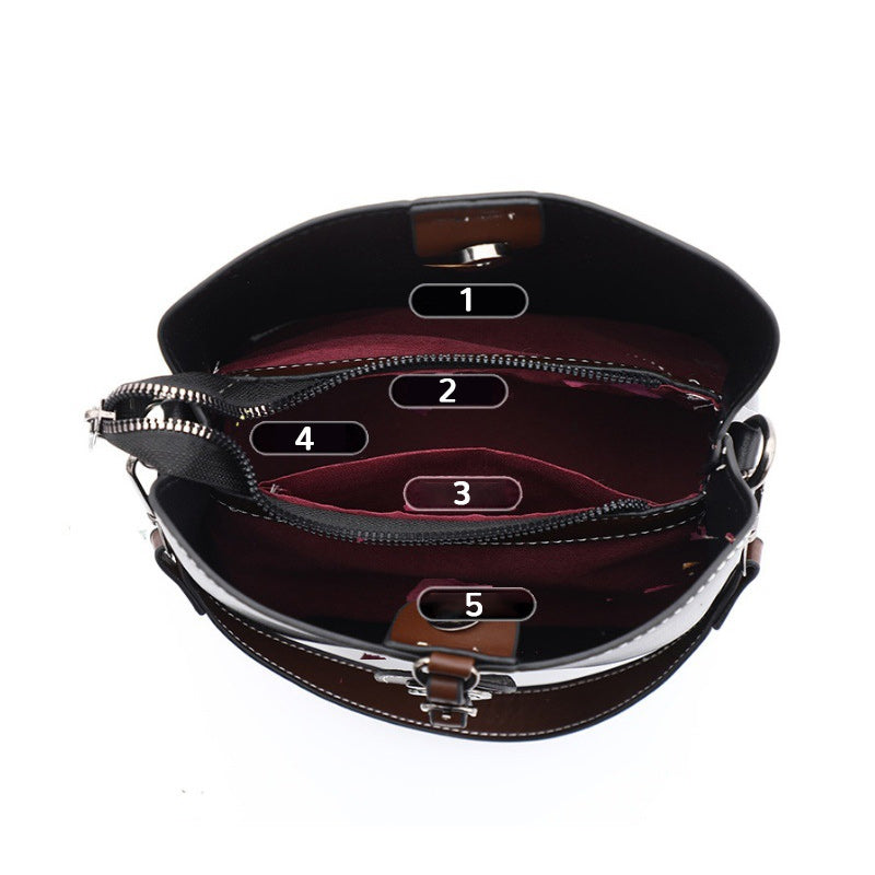EleganceCross - Luxurious and Practical Shoulder Bag for Every Day