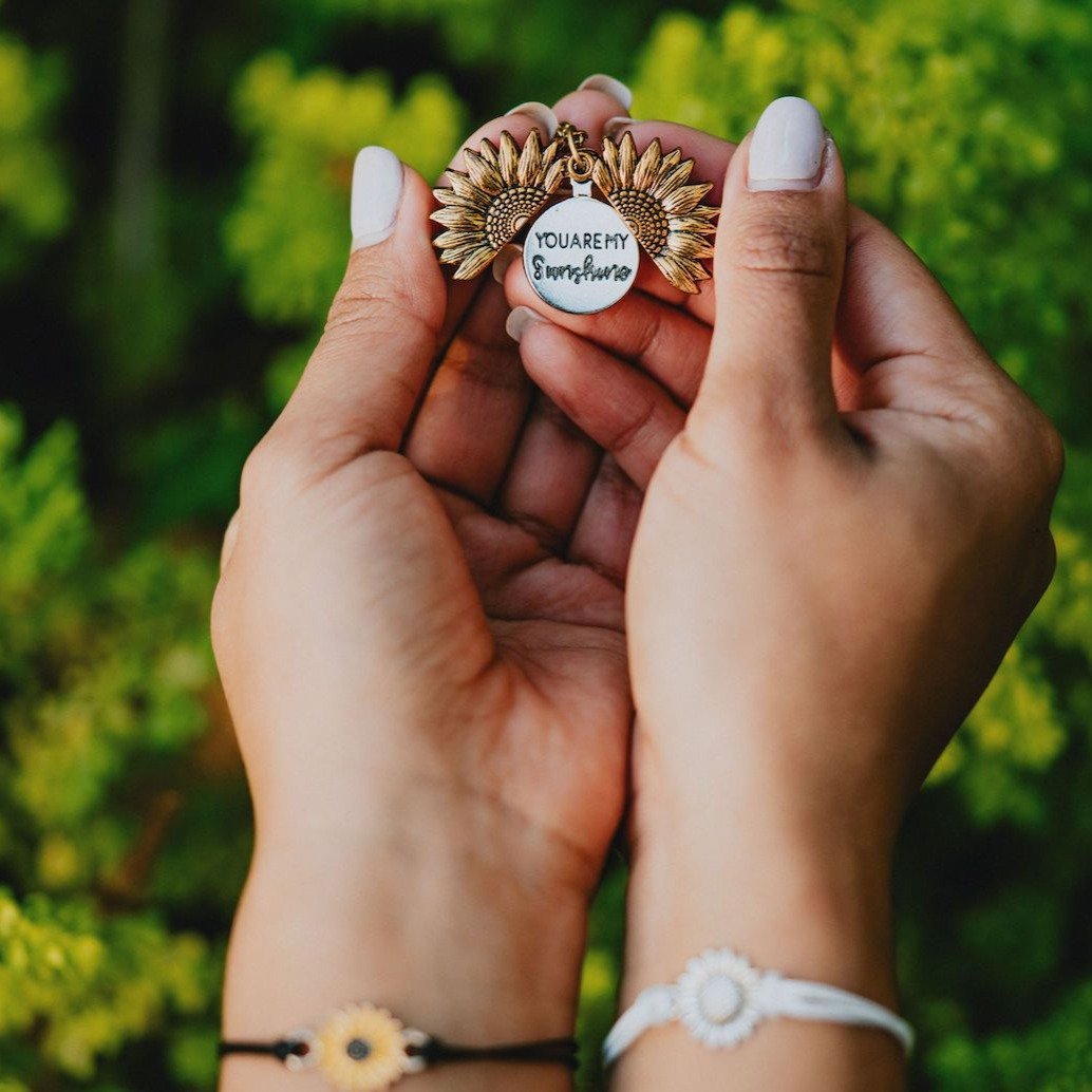 Solara – Elegant Sunflower Women's Jewelry