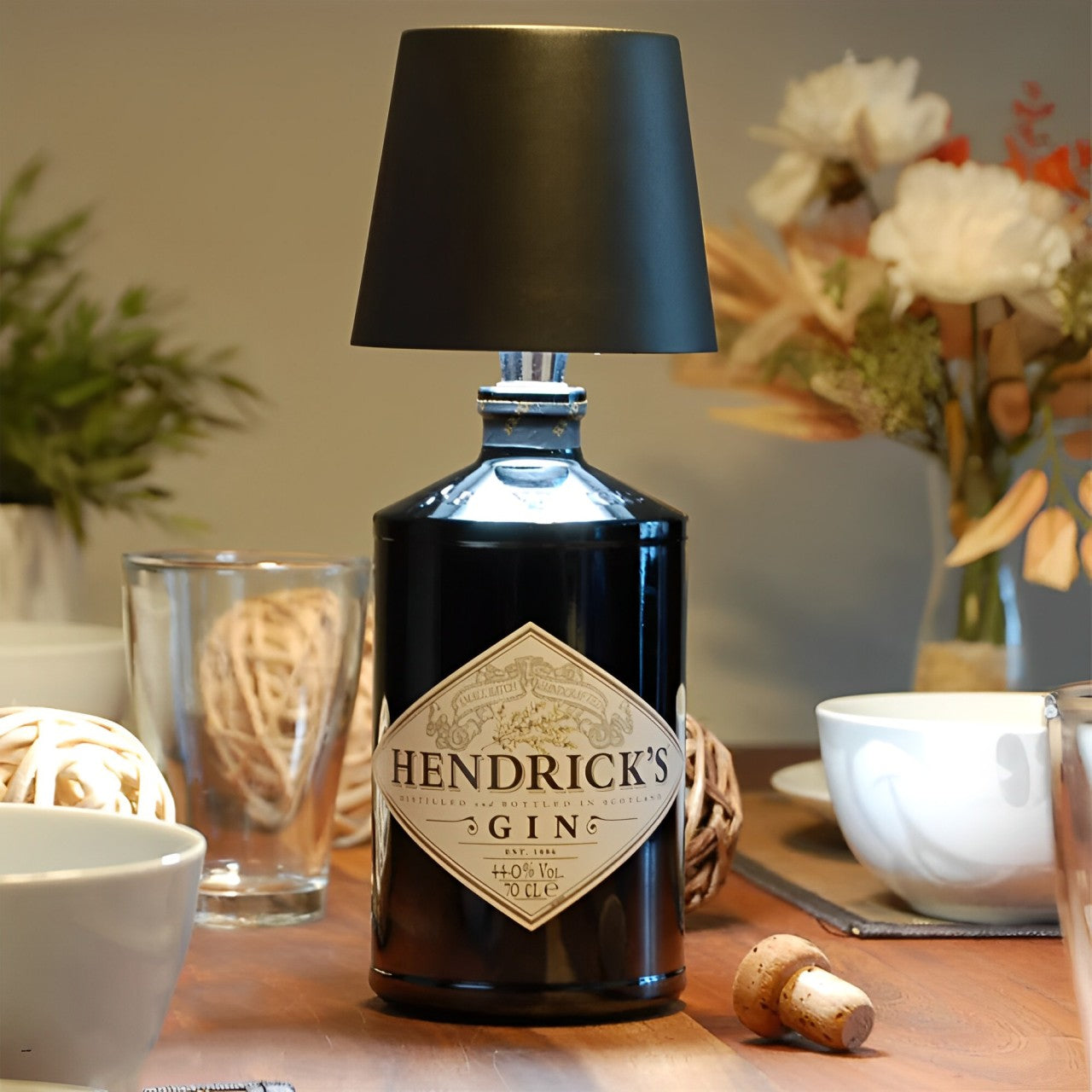 Wireless Bottle Light - Rechargeable lamp for bottles