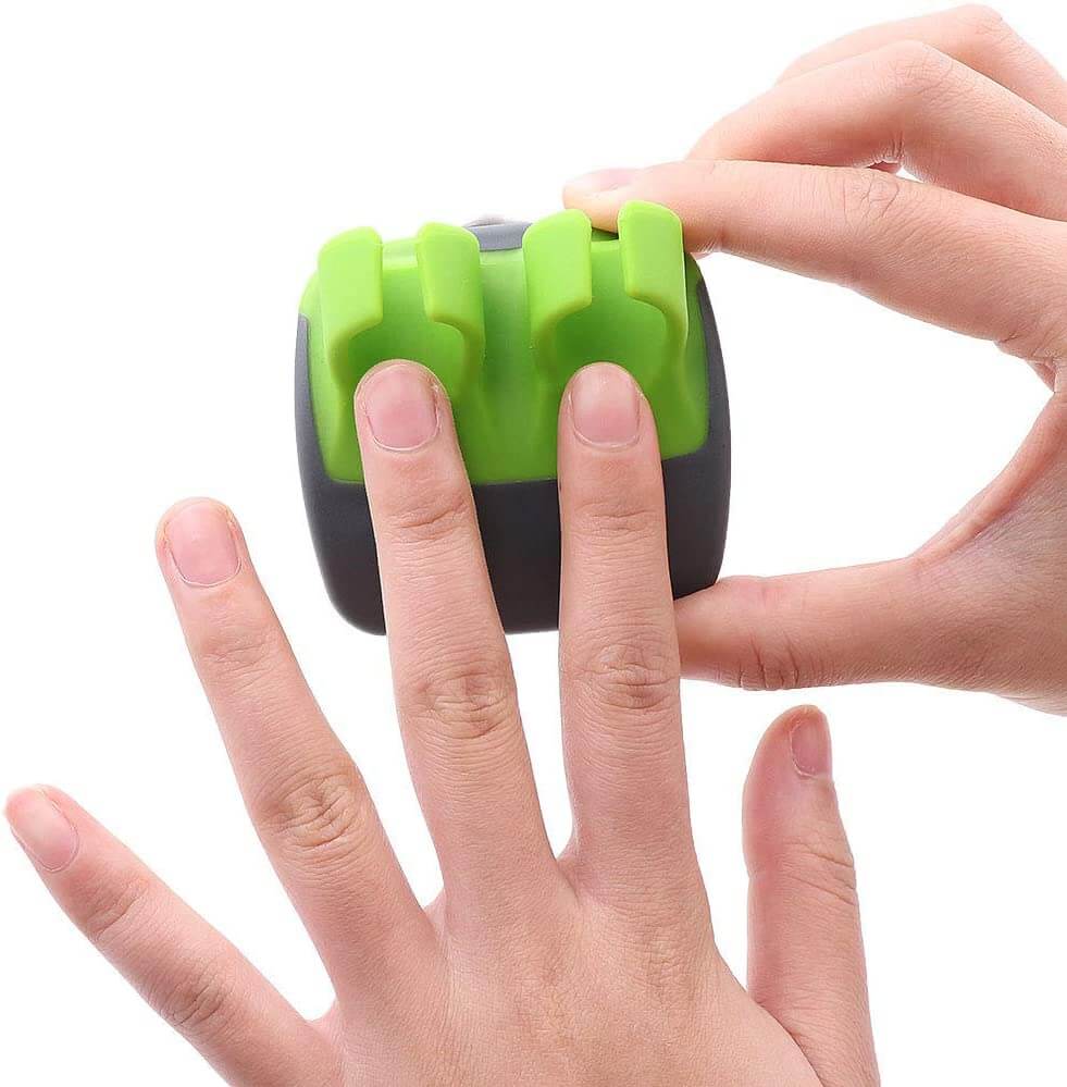 FingerGuard - Safe Vegetable Peeler for the Kitchen