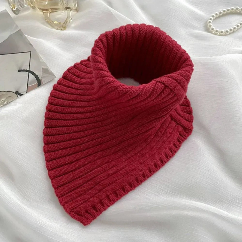 CosyWrap Scarf - Stylish and Warm Winter Accessory