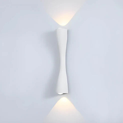 RéconfortGlow – Elegant Water-Resistant Wall Lamp for Indoors and Outdoors