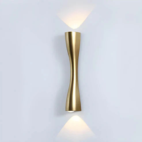 RéconfortGlow – Elegant Water-Resistant Wall Lamp for Indoors and Outdoors