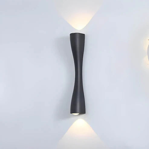 RéconfortGlow – Elegant Water-Resistant Wall Lamp for Indoors and Outdoors