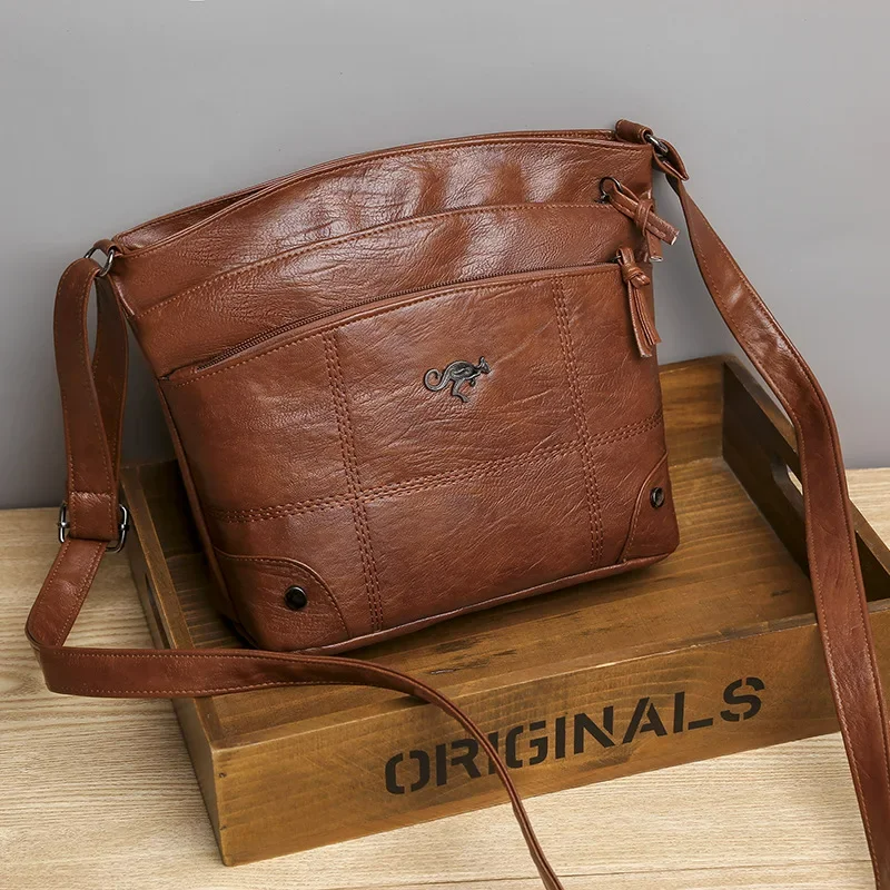 LuxuryCarry - Elegant Leather Shoulder Bag with Spacious Design