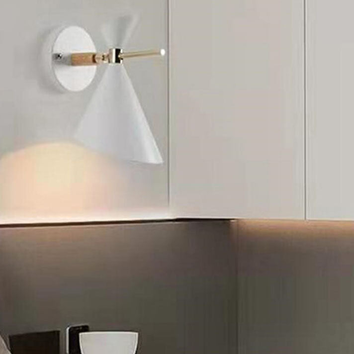 NordicElegance Wall Lamp - Minimalist Horn-Shaped LED Wall Lamp