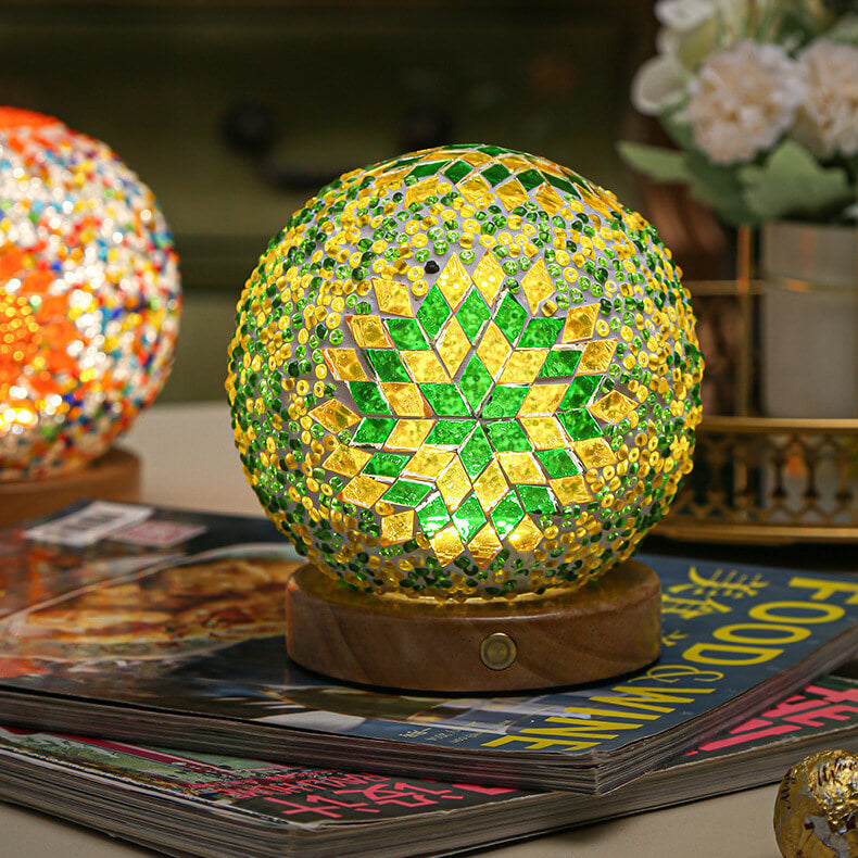 BohoGlow – Atmospheric Lamp in Wood and Glass