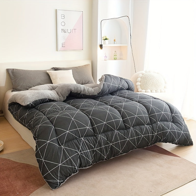 Luxe All-Year Down Duvet Insert with Geometric Patterns