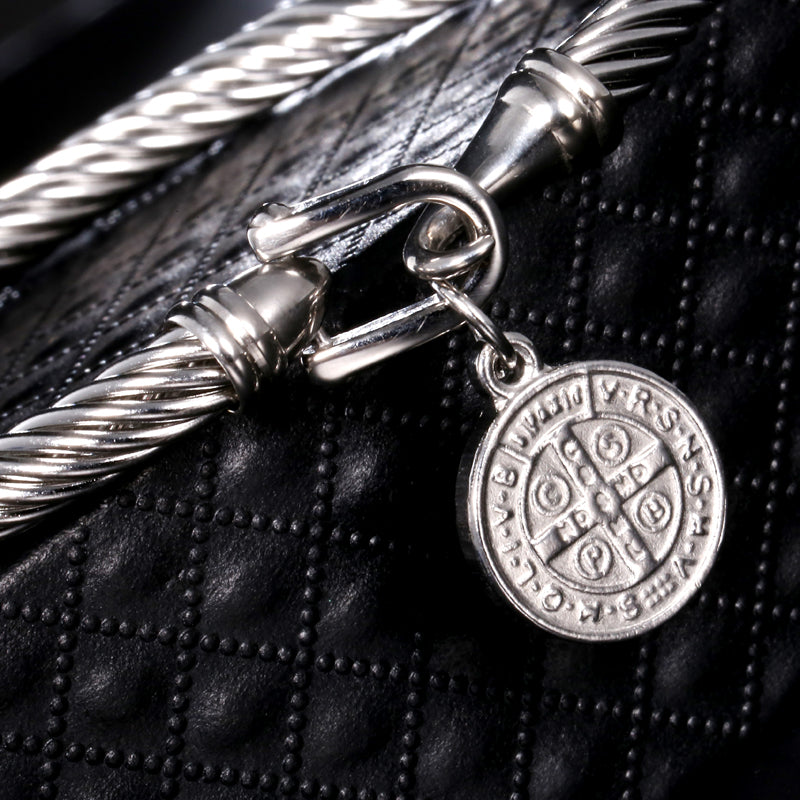 Benedetta - Elegant Saint Benedict Prayer Bracelet