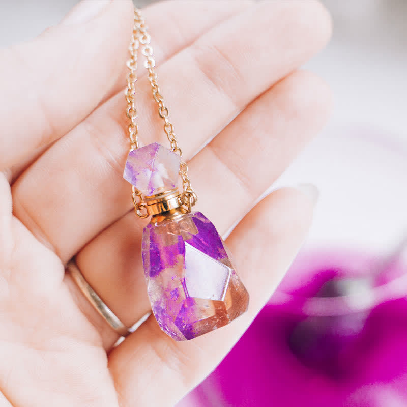 Elegant Necklace with Crystals Perfume Bottle - Iris