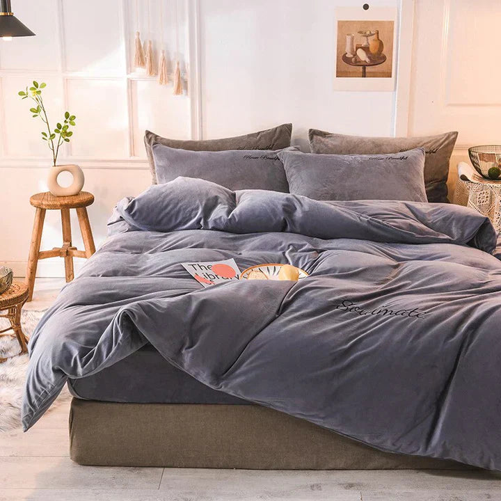 VeloursNacht – Luxurious Bed Linen for Ultimate Comfort