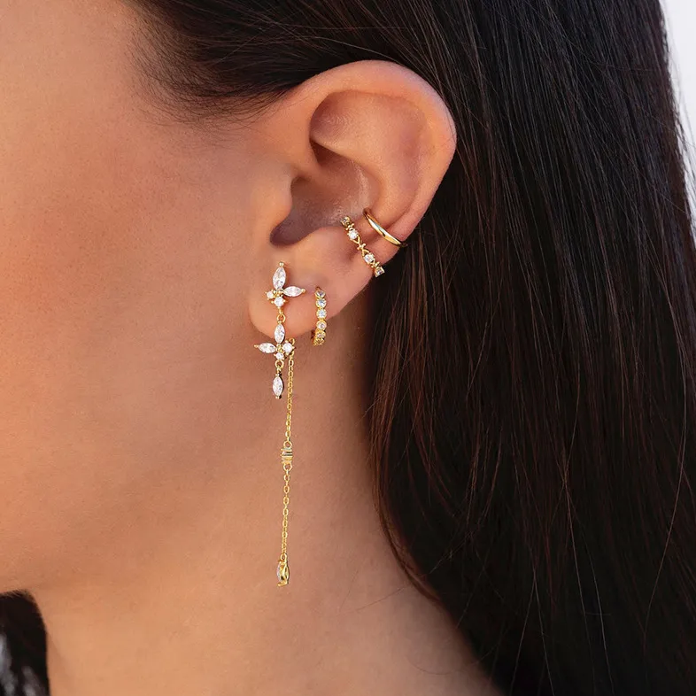 Elodie Dangle Earrings – Timeless &amp; Elegant Accessory