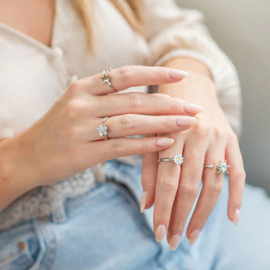 CalmRing Nua - Stylish Ring for Stress and Anxiety