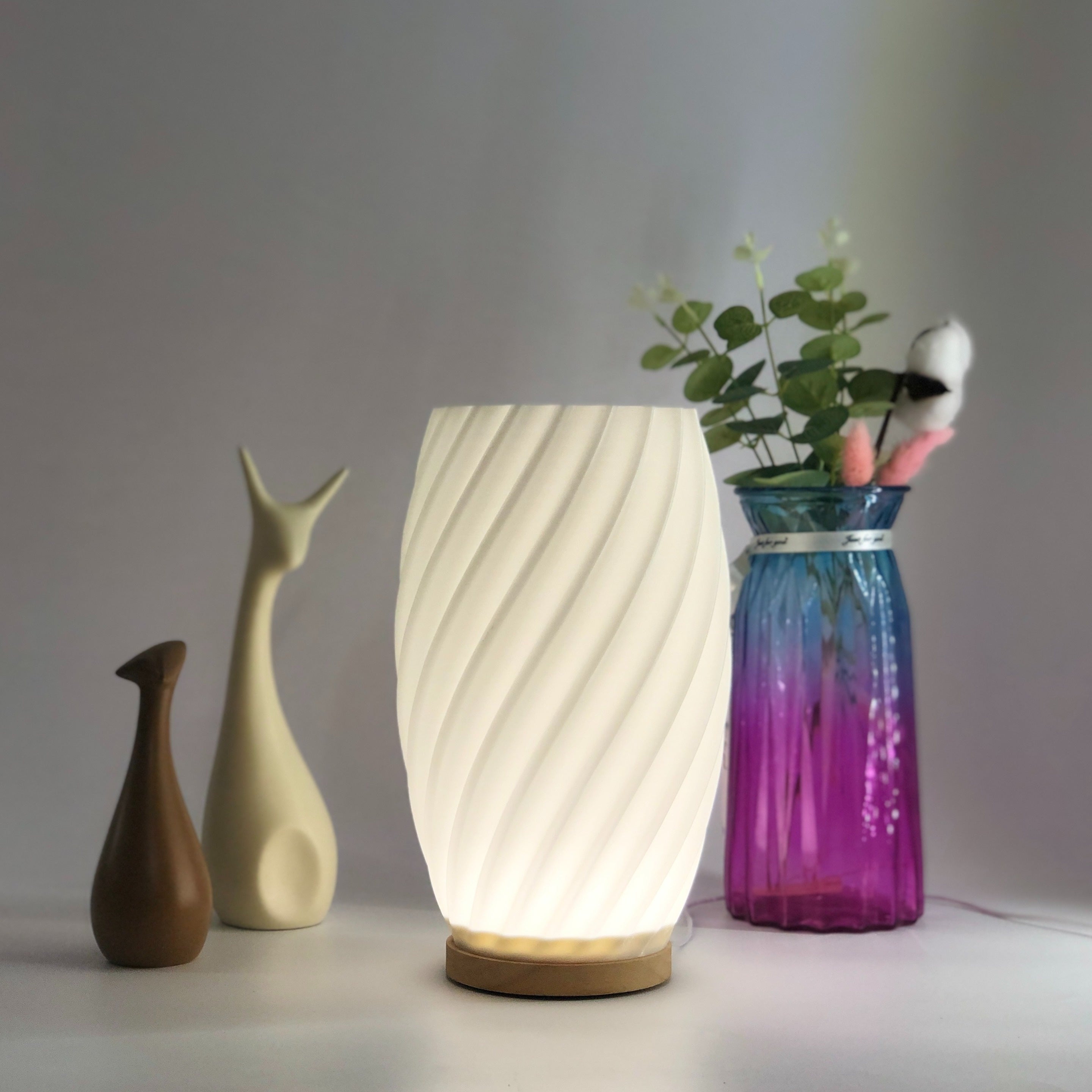 ModiLamp – Stilren USB Bordslampa med 3 Färger
